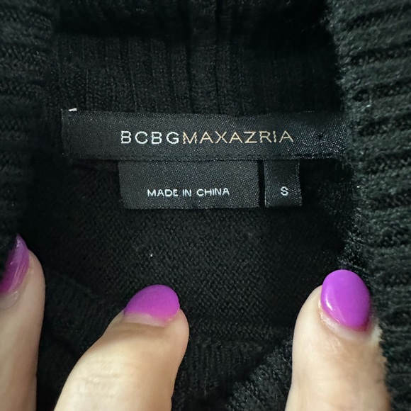 Gently used, size small - Picture 2 of 2